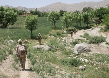 A section from A Company 1 PPCLI returns to FOB Martello while on a foot patrol.

