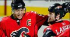 Iginla passes Fleury in Flames' win