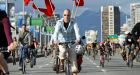 3,000 cycle city streets en masse