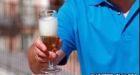 Alcohol 'protects men's hearts'