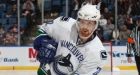 Signs point to Sedin for hot Hawks