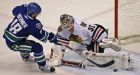 Blackhawks  shut down Canucks