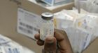 Canadians give passing grade to gov't on flu crisis