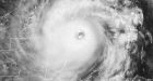 Hurricane hits Belize, could hit Mexico oil fields