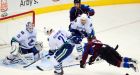 Canucks' streak continues in Colorado