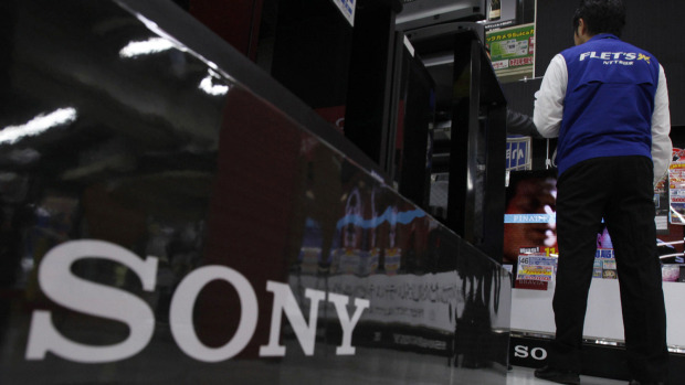Japanese TV manufacturers admit defeat
